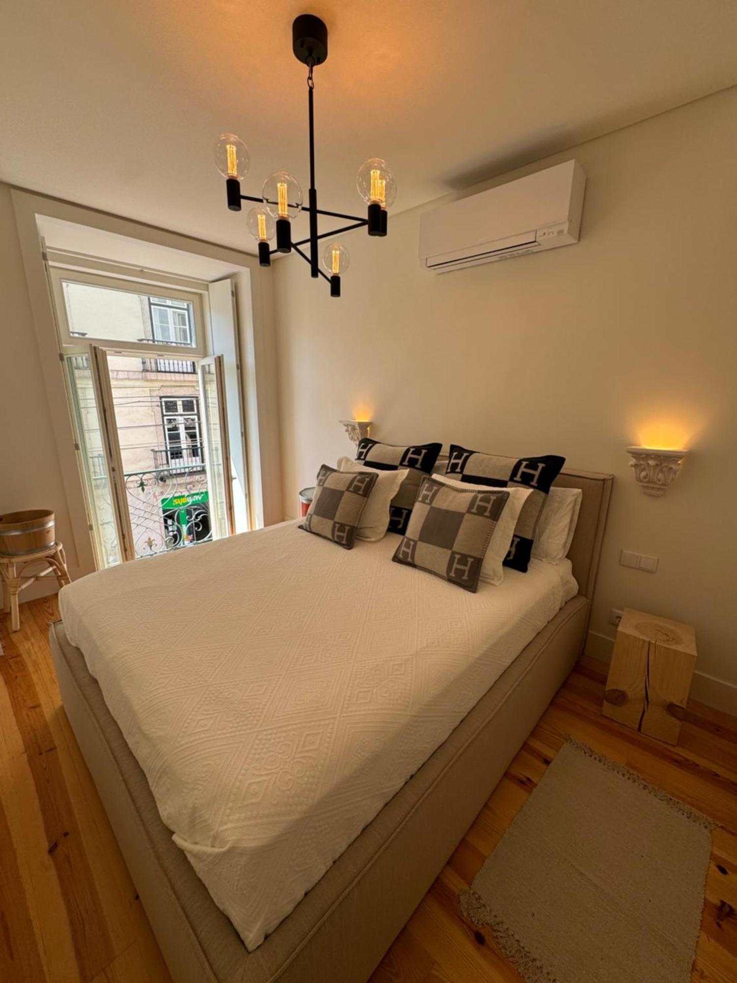 Apartment Chiado Luxury Camoes Lisbon